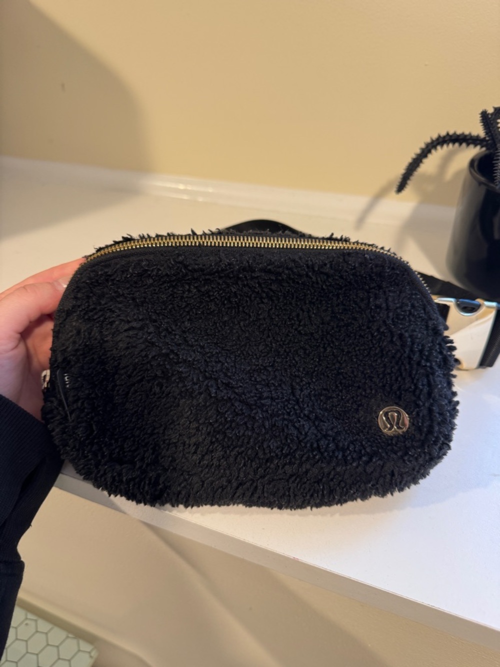lululemon athletica Black Sherpa Crossbody Belt Bag